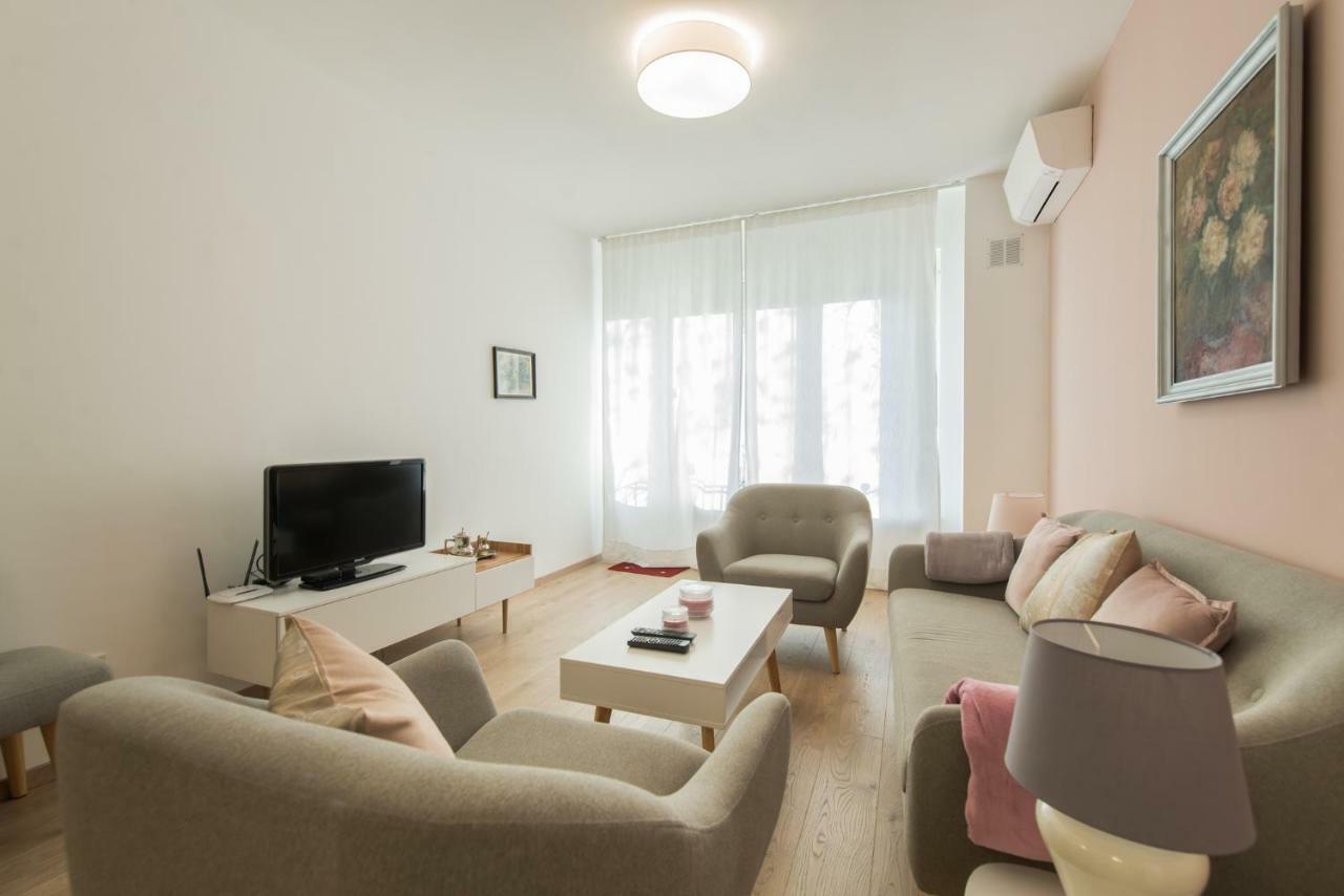 Chic And Spacious Apartment In Central Sofia - Patriarh Evtimiy By Flat Mаnager المظهر الخارجي الصورة