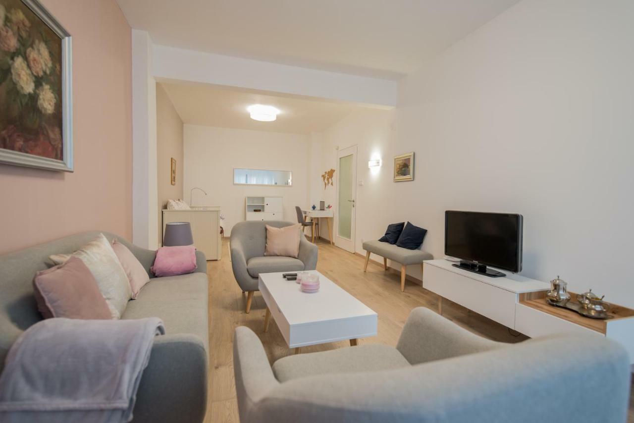 Chic And Spacious Apartment In Central Sofia - Patriarh Evtimiy By Flat Mаnager المظهر الخارجي الصورة